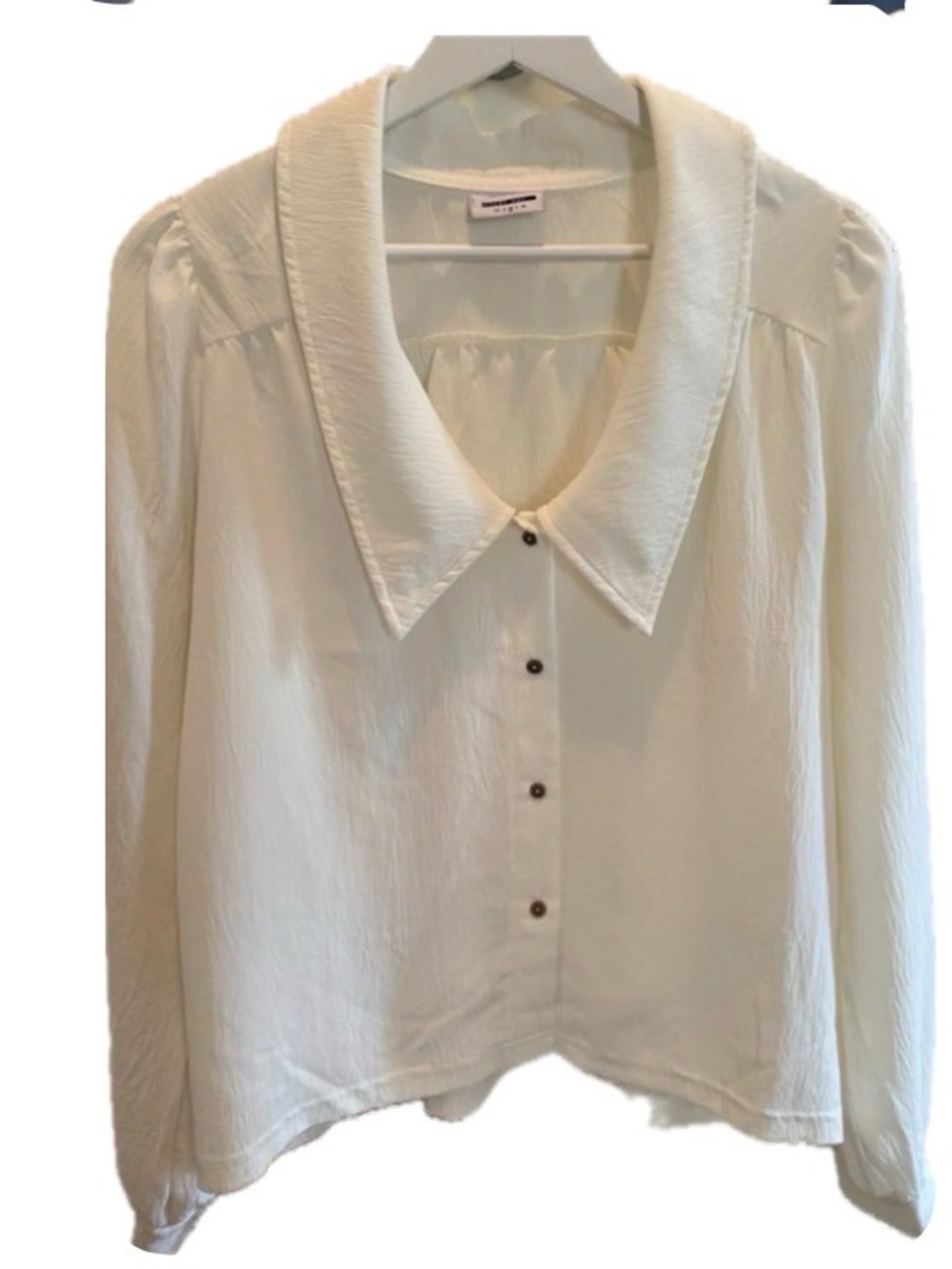 *Noisy May * Textured  Cream button-down blouse with sailor collar.